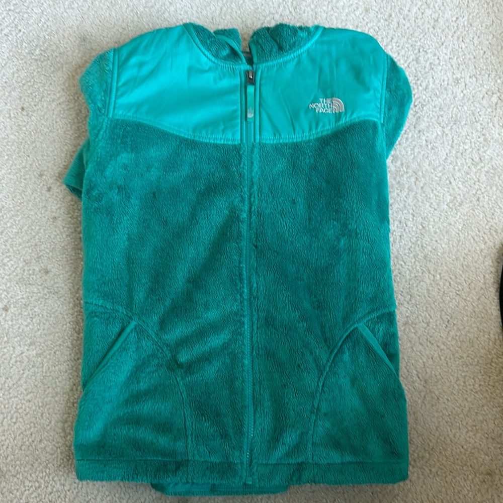 The North Face Teal Soft Feel Jacket Kids XL fits like Adult Small